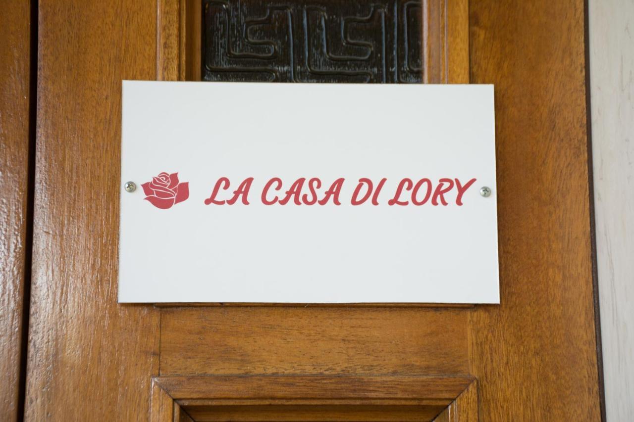 La Casa Di Lory Vinci Exterior photo