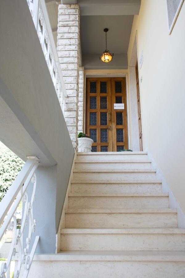 La Casa Di Lory Vinci Exterior photo